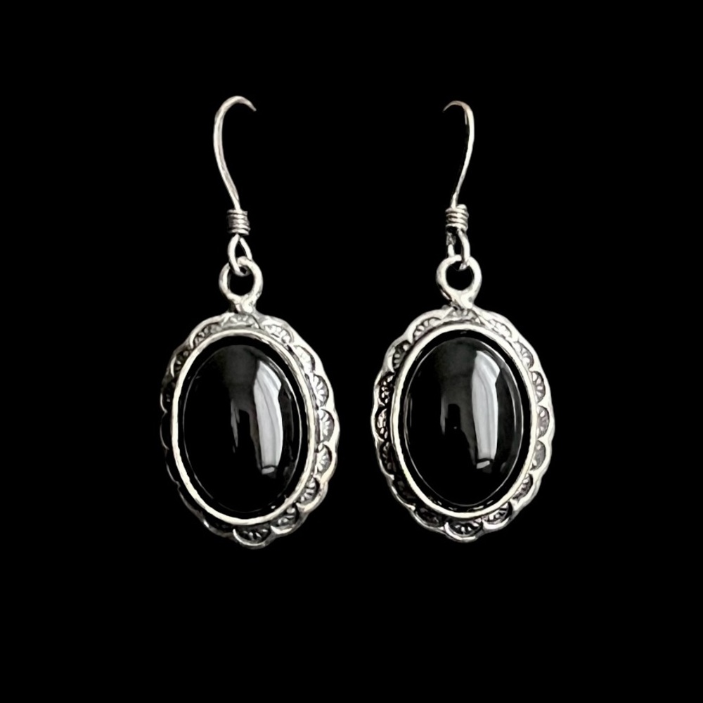 🔴SALE🔴 Vintage sterling silver black onyx dangle earrings
